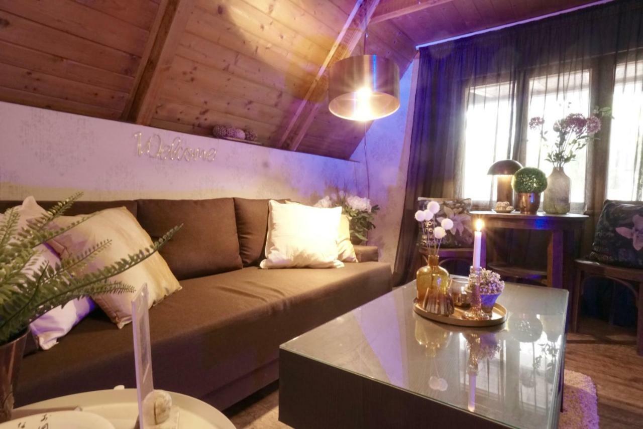 Nadi'S Holiday Home - Heart Of Woods, Szentendre Island Szigetmonostor Exteriér fotografie